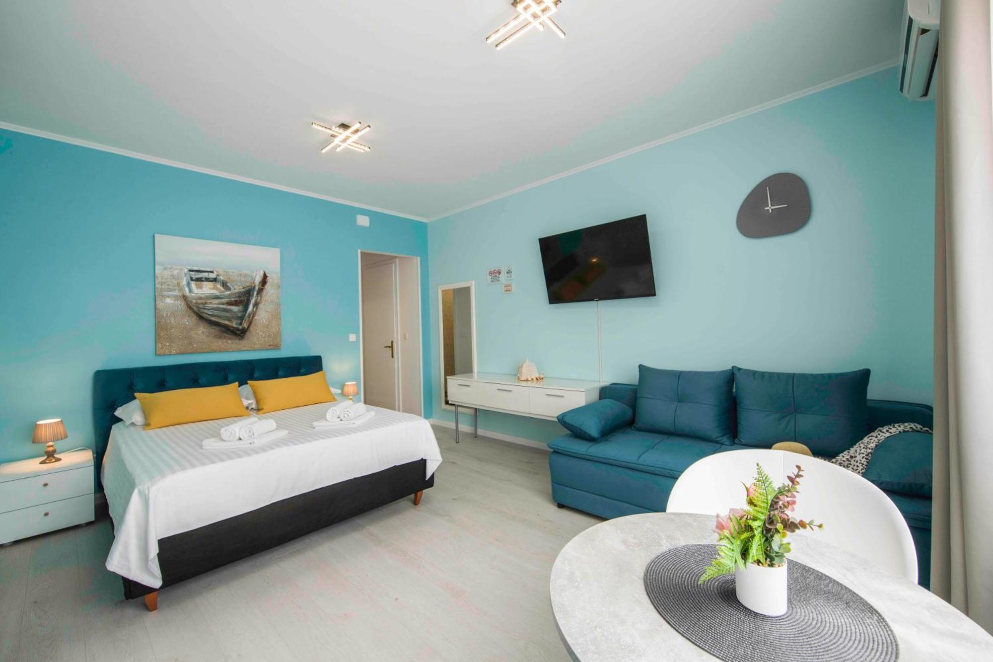 A-More Accommodation Split Exterior photo